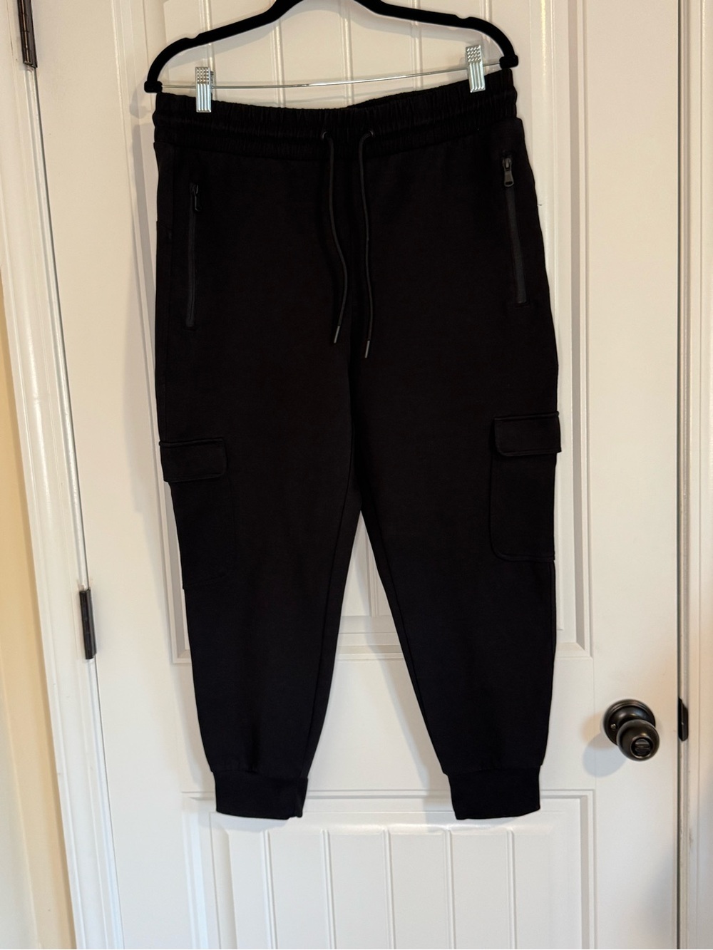 Old Navy Black Cargo Jogger Sweatpants - Drawstring Waist